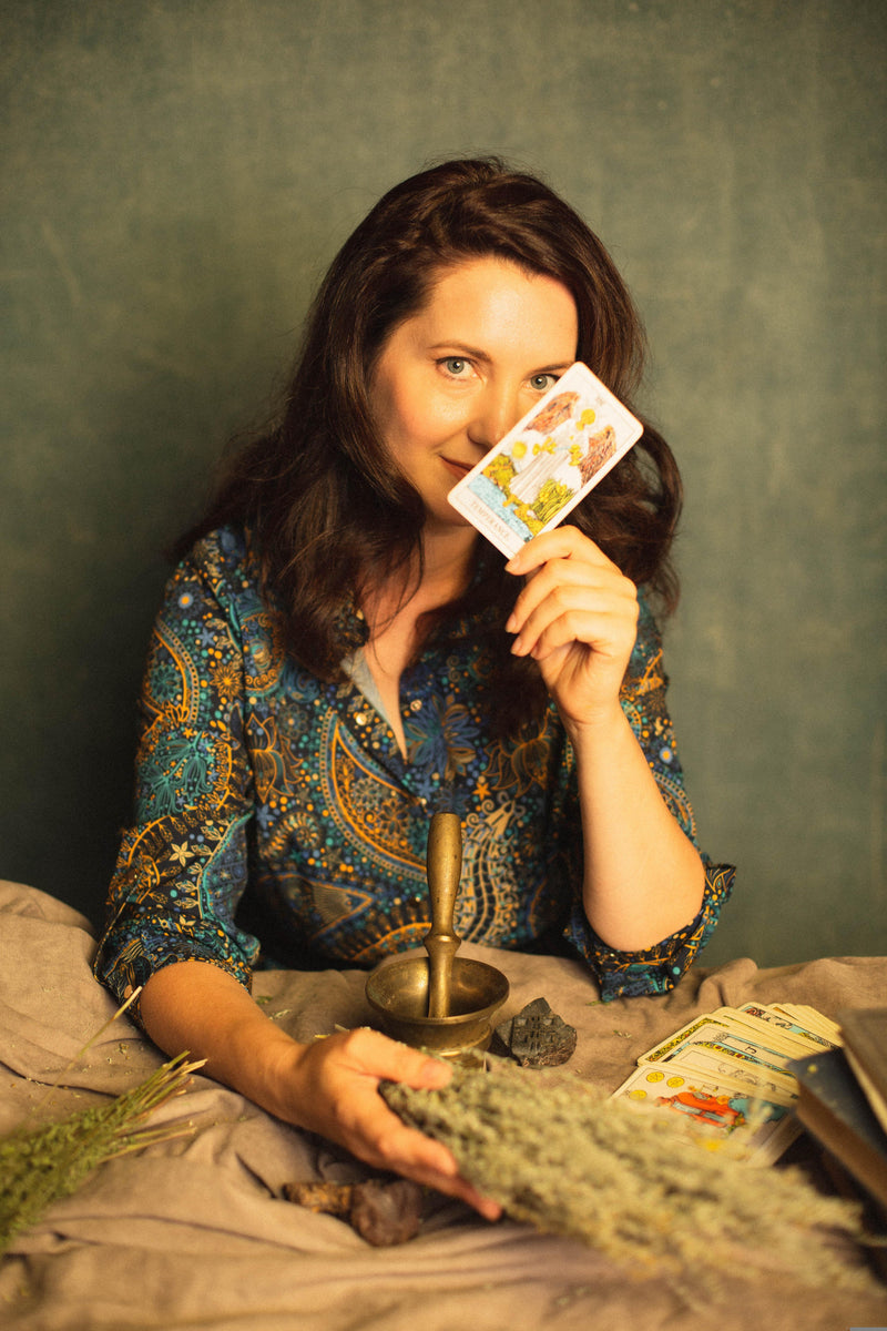 TAROT CARD READER